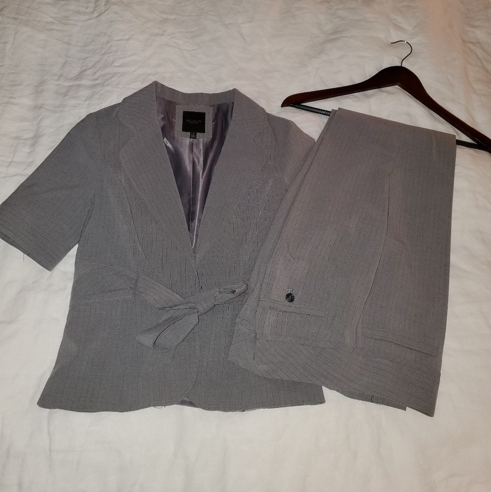 The United Size M Business suit